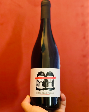 100% Dolcetto
Piedmont, Italy.

Woman winemaker - Sofia Ferretti.
All natural.
Chillable Red.
Ripe blackberries sprinkled with dried herbs over cherry cake.
Macerated plums.
Cracked peppercorns.
Pop's tobacco pipe.
Vegetal + juicy and earthy undertones.
Deep, rich, soil minerality.