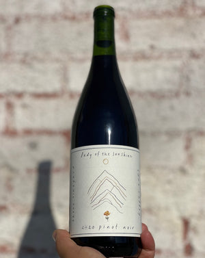 100% Pinot Noir. Chene Vineyard. Edna Valley, California.  Woman winemaker - Gina Giugni. All natural. Chillable red. Raspberry, rose, violet, plum, blackberry food fight! Chalky tannins. Black pepper spice. Earthy clove.