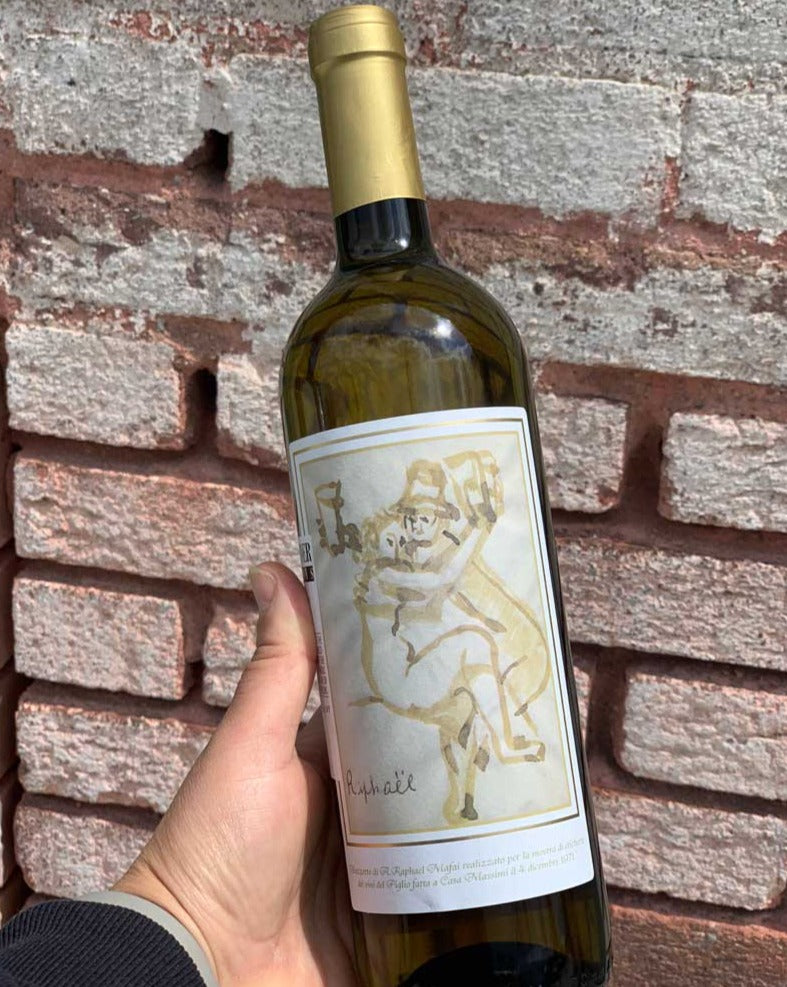 100% Passerina Piglio, Italy.  Woman winemaker - Maria Ernesta Berucci. All natural. Baby orange wine with three days skin contact. Like when someone asks you on a date and you're not sure but you go anyway and it end up being amazing! Minerals + herbs. Tangerine wet dream.