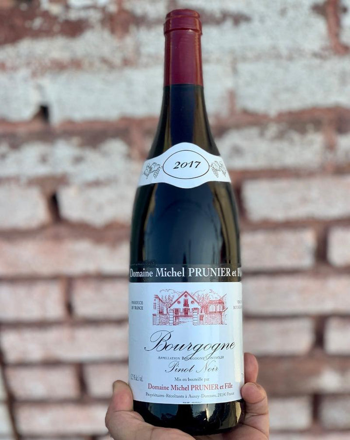 100% Pinot Noir. Burgundy, France.  Woman winemaker - Estelle Prunier. All natural. Elegant and spicy with a touch of sass and drama like a telenovela star. Bosenberry and mud pie with toasted sage. Baked strawberry. Wild mushroom.