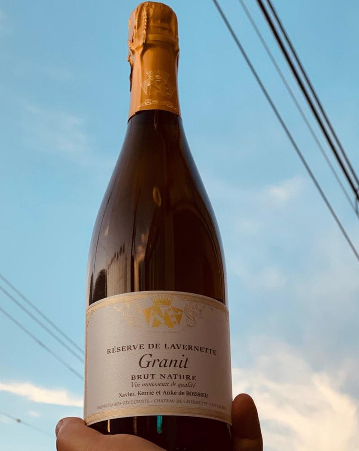 100% Gamay. Burgundy, France.  Woman winemaker - Kerrie de Boissieu. All natural. Blanc de Noir. Perfect for eating oysters and soft tongue kissing. Dynamic + dry. Underripe cherries + cream. Wet chalk. So dang good!