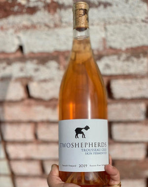 100% Trousseau Gris Russian River California.  Woman winemaker - Karen Daenen. All natural. Orange wine. Five days on skins. Grey skinned grape. Smoky petrol and butterscotch. Bitter orange peel. Gunpowder + apricot. Wet grass + berries.