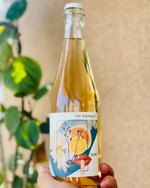 Blend of Verjuice Rosé wine and sparkling water.  Westminster, Maryland  Woman winemaker - Lisa Hinton. All natural. Pink sparkling Lemon meringue and lime zest. White cherry. Green strawberry. Orange blossom. Party starter.