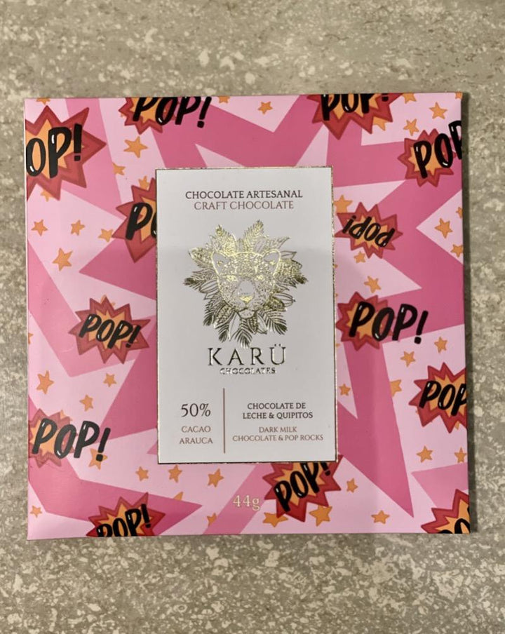 You´ll find two milk chocolate bars, made with 50% Colombian cacao from Arauca, Quipitos – a Colombian candy made with pop rocks- and a touch of freeze- dried strawberry to make the perfect complement. Women Owned. Handmade and small batches. Social good and eco-friendly. Not on Amazon!
