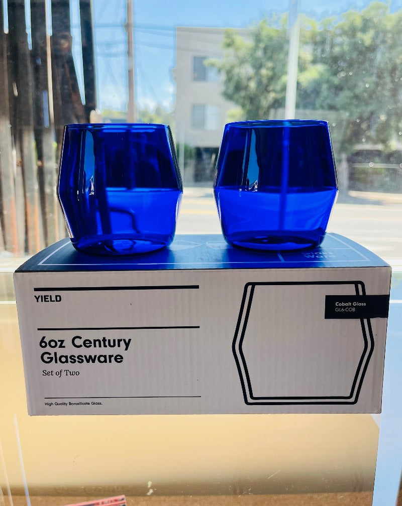 A modern classic destined to become your new go-to drinking glass. The Century Collection is made using premium borosilicate glass that is most commonly associated with laboratory glassware and high end kitchenwares. It provides a delicate appearance and superior thermal shock durability.