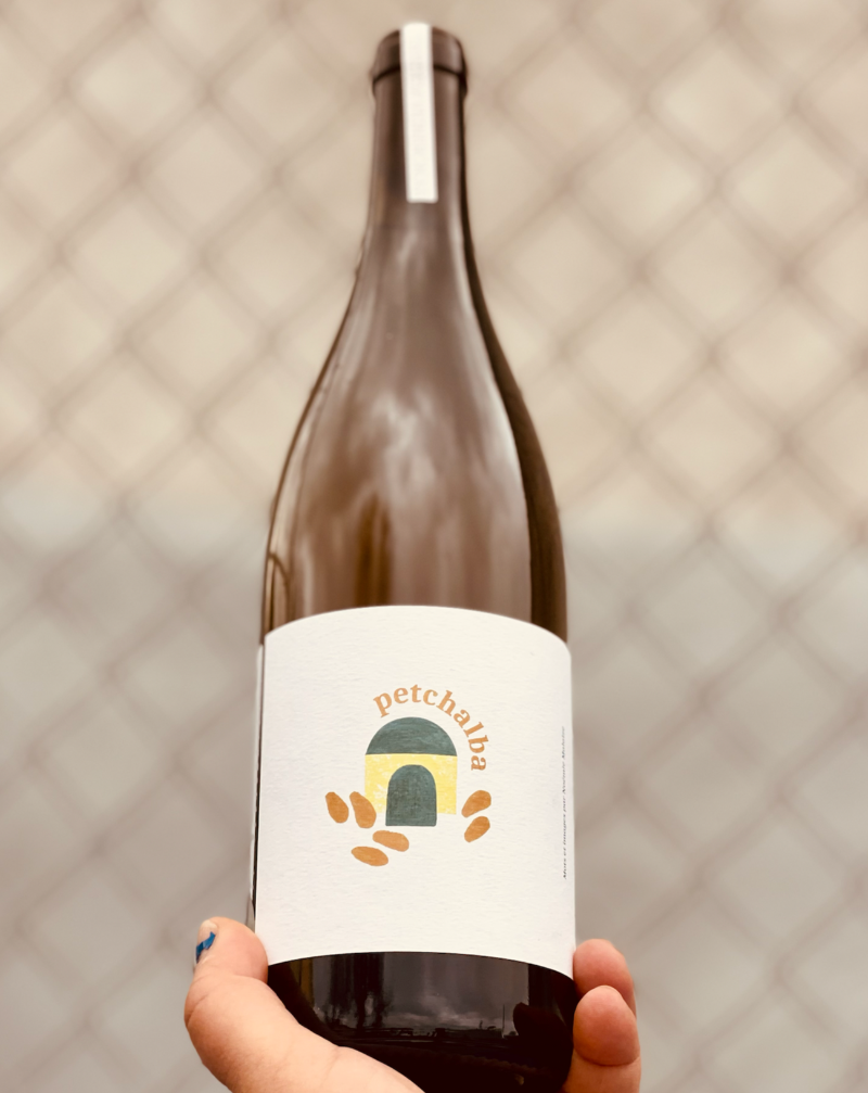 50% Sauvignon Blanc, 40% Semillion, 10% Cabernet Sauvignon Bergerac, France.  Woman winemakers - Florent Girou. All natural. Baby Orange Wine, 4 days skin contact. Chalky minerality. White cherry delight, yellow apple sky rockets in flight. Soft and savory.
