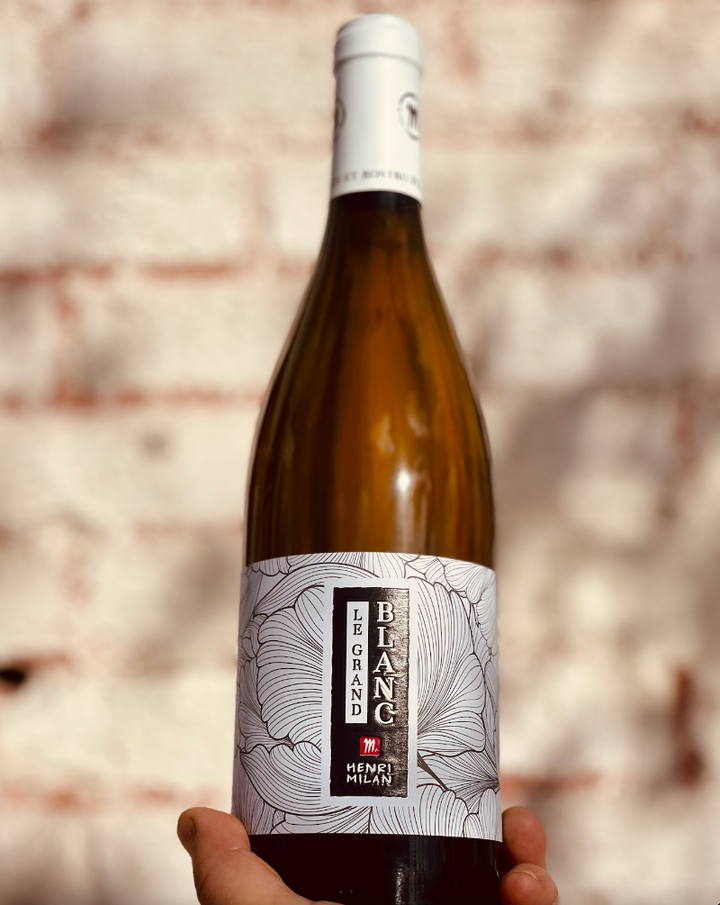 Muscat, Chardonnay, Vermentino, Rousanne, Grenache Blanc Provence, France.  Woman winemaker - Nathalie Milan. All natural. Banana pants! Peaches and funk. Apricot cream tart. Fleshy oranges. Apple pie spice. Marzipan and clay. Lavender flint. Oddly Delicious!!!