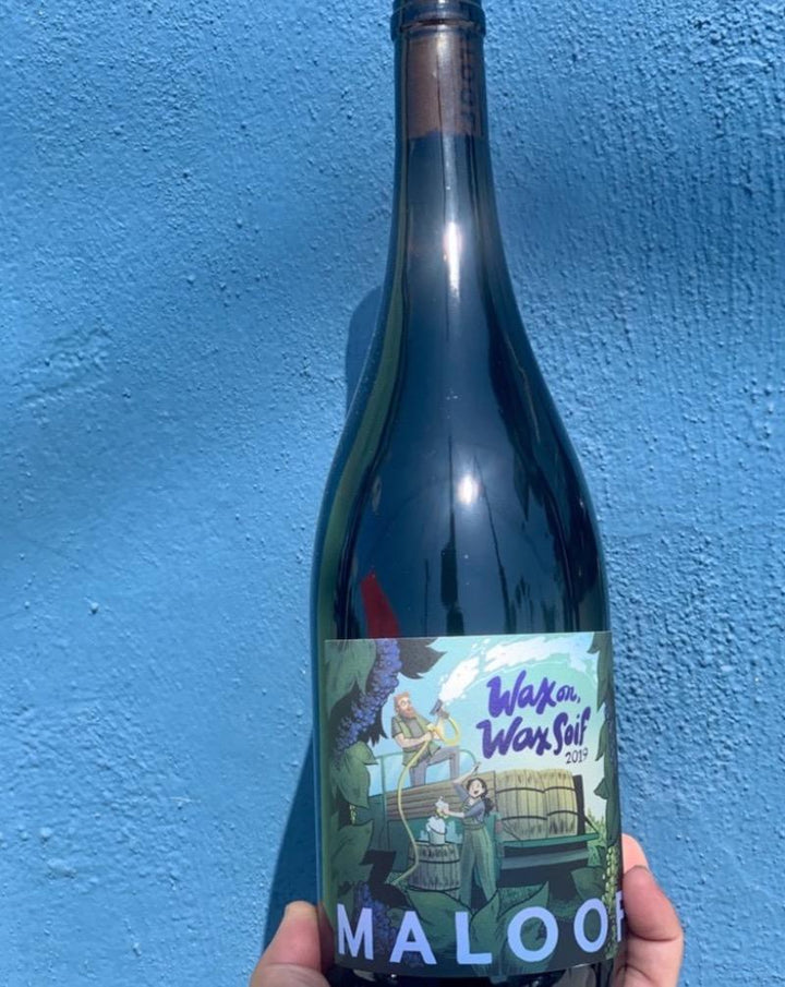 75% Syrah, 25% Marsanne Dundee, Oregon.  Woman winemaker - Bee Maloof. All natural. Like throwing wild raspberries + violets at a granite wall just for funzies! Peppery and fresh chillable red.