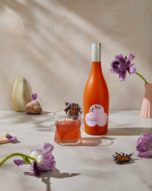 Juicy and balanced, this apéritif has notes of sticky summer strawberries, bitter grapefruit, and earth for a good time in a glass. Made with a dreamy duo of reishi mushroom and passion flower to ease you into the evening. 750mL  Non-alcoholic sparkling aperitif. No artificial colors or flavors. Vegan & gluten-free.